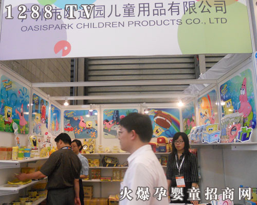 ���@����