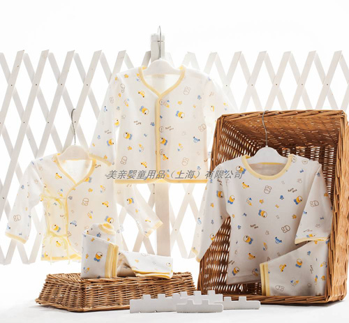 美親yinge內(nèi)衣黃色