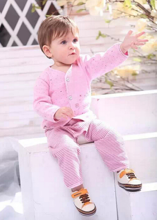 圣嬰島兒童春裝粉色