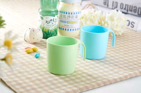  ���ט�����֮�ǃ�ͯ�ڱ����G�{(l��n)��