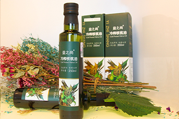 益之尚冷榨核桃油250ml.jpg 益之尚冷榨核桃油250ml.jpg