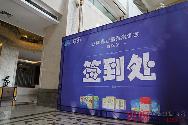 ���ܱ��l(f��)ǰ�ؠI(y��ng)�N(xi��o)�����������һ�����ͱȂ����u��Ӣ��Ӗ(x��n)��(hu��)�A�M(m��n)�e��