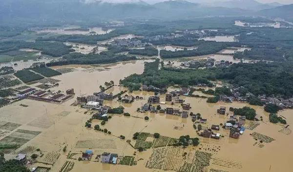 �YԮ���������˕r(sh��)�D�����������ʳƷ���Ї�(gu��)��ͯ��������(hu��)��ٛ(z��ng)���Y30���f(w��n)