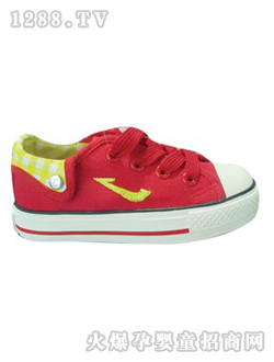 ����tɫ��Ь