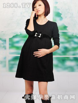 �з��˺�ɫ�r��yunfȹ