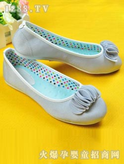 ��ɫyunf����Ь