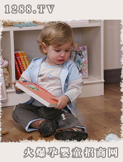 �ȶ�������\�{(l��n)����ɫ���b