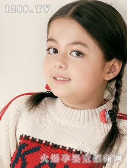 托尼艾米女童冬裝線(xiàn)衫