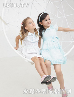 ����ϣ�{ɫͯȹ