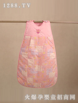 ��۴��CŮ����ɫ˯��