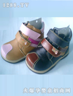 �E��yinge��Ь