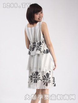 �������Һ�����ѩ��ȹ