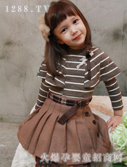 ���惺��ɫ�r����ȹ