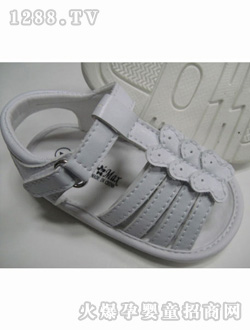 ��؈֮����ɫ��Ь