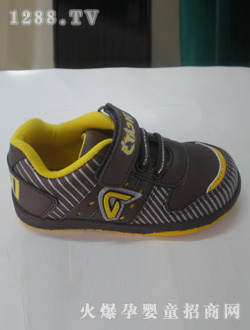 ��؈֮����ɫͯЬ