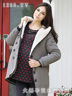 �Є��˺�ɫ�t�c(di��n)yunf�b