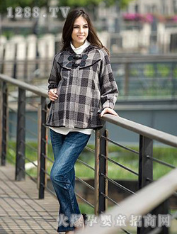 �Є��˻�ɫ����yunf�b