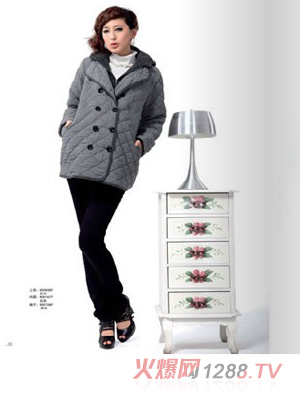 ���������Ћ�����ɫ����