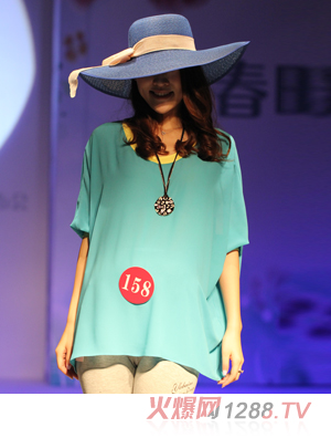 ��(y��u)ؐ�ݜ\�{ɫyunf��