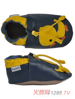 ����ʿBB��ǰЬ���{ɫ