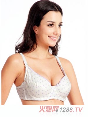 ���Y��yunf�������ؼ���ɫ���c(di��n)