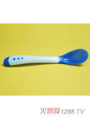 yinge�{ɫ���z����