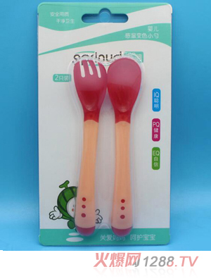 ���팚��ܛ�^�pɫ�������b